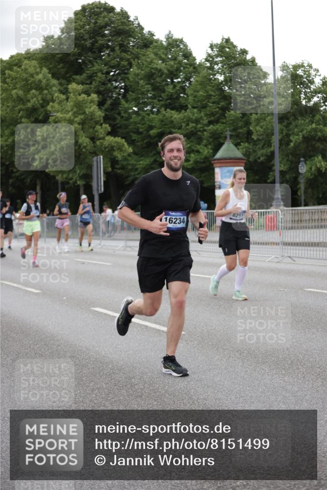 29.06.2025 - hella hamburg halbmarathon Jannik Wohlers http://msf.ph/oto/8151499 29.06.2025 10:51:42 Lombardsbrücke 1418, 1978, 3038, 4087, 4273, 4436, 4598, 4606, 5062, 5262, 6403, 6404, 6406, 6456, 6985, 7682, 7691, 8194, 8196, 8250, 8251, 8621, 9460, 9730, 10342, 10533, 10673, 11101, 11126, 11127, 11375, 12089, 12510, 12525, 12969, 13538, 14215, 14235, 14720, 15128, 16015, 16234, 17253, 17277, 17326, 17327, 17902, 18078, 18221, 18615, 18975 meine-sportfotos.de