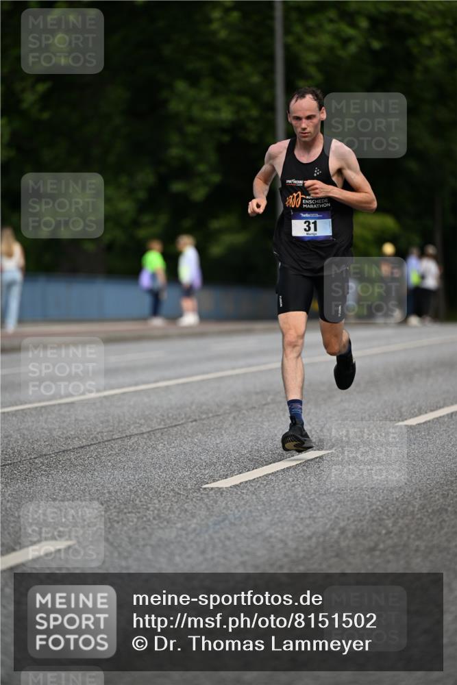 29.06.2025 - hella hamburg halbmarathon Dr. Thomas Lammeyer http://msf.ph/oto/8151502 29.06.2025 09:40:00 Kennedybrücke 31 meine-sportfotos.de