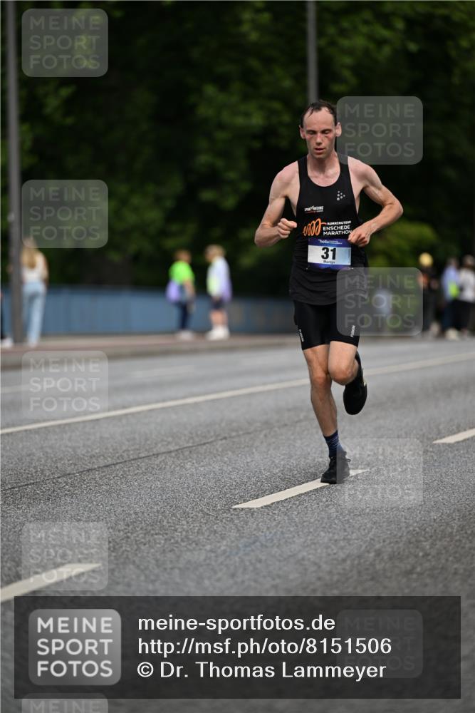 29.06.2025 - hella hamburg halbmarathon Dr. Thomas Lammeyer http://msf.ph/oto/8151506 29.06.2025 09:40:01 Kennedybrücke 31 meine-sportfotos.de