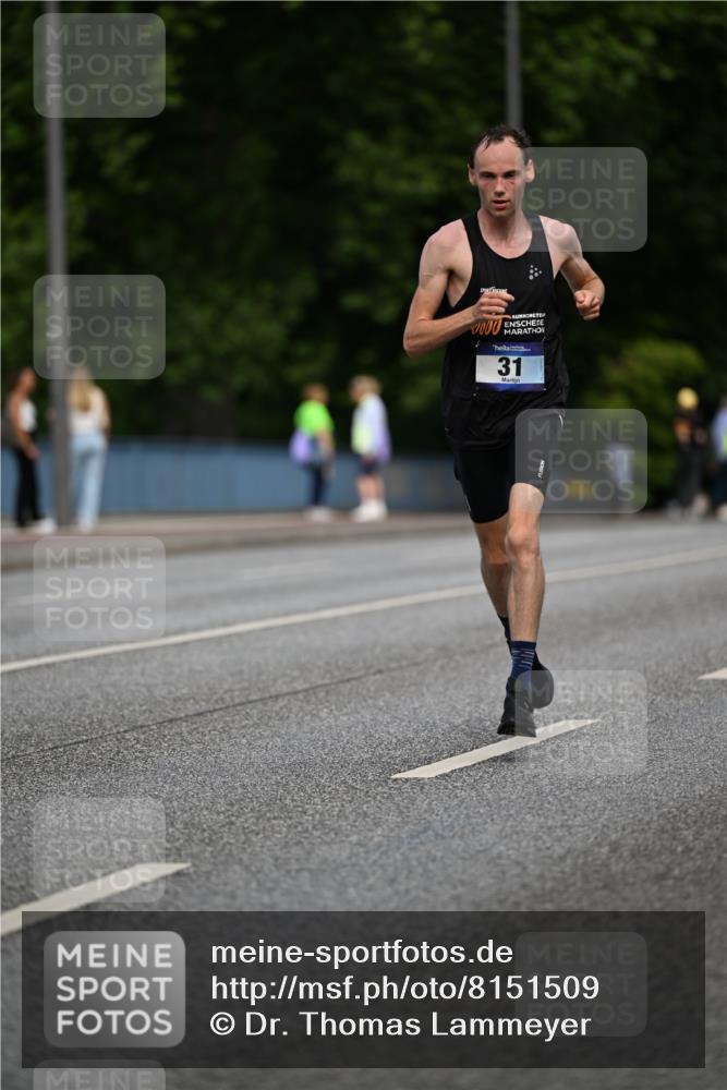 29.06.2025 - hella hamburg halbmarathon Dr. Thomas Lammeyer http://msf.ph/oto/8151509 29.06.2025 09:40:01 Kennedybrücke 31 meine-sportfotos.de