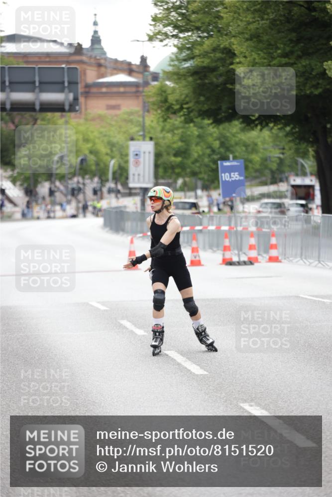 29.06.2025 - hella hamburg halbmarathon Jannik Wohlers http://msf.ph/oto/8151520 29.06.2025 09:21:27 Lombardsbrücke  meine-sportfotos.de