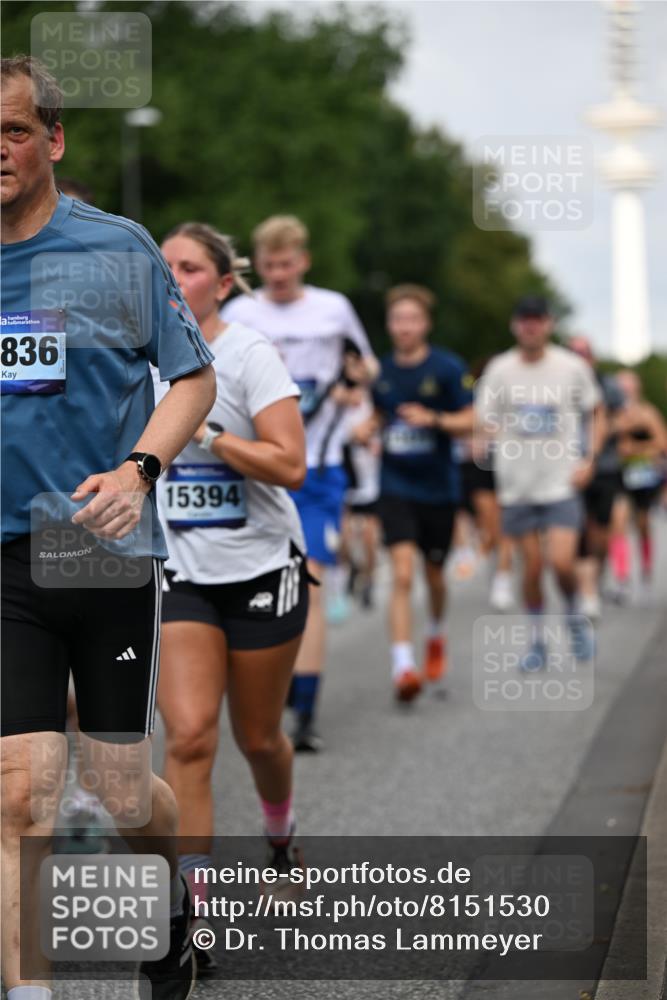 29.06.2025 - hella hamburg halbmarathon Dr. Thomas Lammeyer http://msf.ph/oto/8151530 29.06.2025 10:07:01 Kennedybrücke 1414, 2142, 2619, 2685, 2712, 2780, 2819, 3225, 4204, 4665, 5734, 6208, 6295, 6752, 6815, 6997, 7323, 7869, 7888, 8003, 8364, 8481, 8483, 8624, 9006, 10128, 10295 meine-sportfotos.de