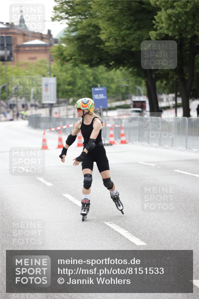 29.06.2025 - hella hamburg halbmarathon Jannik Wohlers http://msf.ph/oto/8151533 29.06.2025 09:21:29 Lombardsbrücke  meine-sportfotos.de
