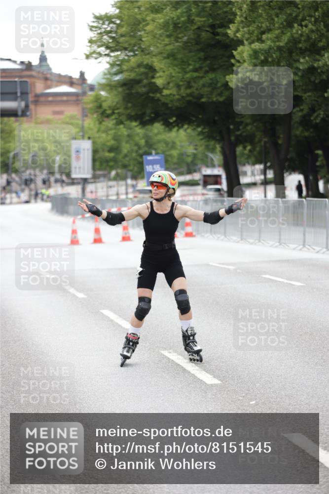 29.06.2025 - hella hamburg halbmarathon Jannik Wohlers http://msf.ph/oto/8151545 29.06.2025 09:21:29 Lombardsbrücke  meine-sportfotos.de