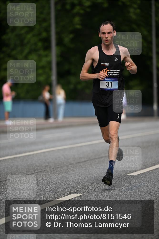 29.06.2025 - hella hamburg halbmarathon Dr. Thomas Lammeyer http://msf.ph/oto/8151546 29.06.2025 09:40:01 Kennedybrücke 31 meine-sportfotos.de