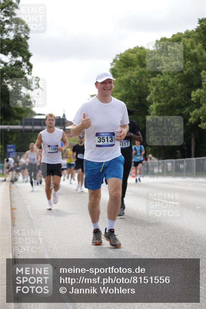 29.06.2025 - hella hamburg halbmarathon Jannik Wohlers http://msf.ph/oto/8151556 29.06.2025 10:14:44 Lombardsbrücke 1296, 1379, 1524, 1575, 1745, 2140, 2281, 3507, 3509, 3513, 3650, 3844, 4495, 4641, 5800, 5986, 6181, 6248, 6317, 7881, 8237, 8239, 8275, 8522, 8563, 8609, 8854, 9113, 9847, 9911, 9975, 10589, 10717, 11271, 11598, 11611, 11683, 12634, 13683, 13881, 14617, 14999, 15037, 15038, 16208, 16419, 17128, 17708, 17847, 18769, 18800, 18939 meine-sportfotos.de
