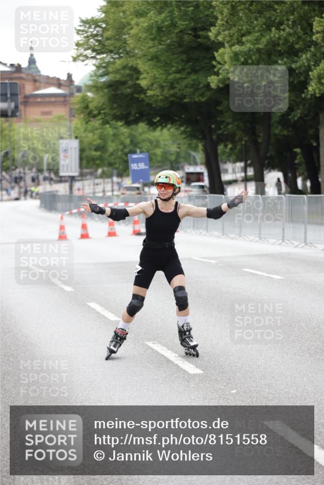29.06.2025 - hella hamburg halbmarathon Jannik Wohlers http://msf.ph/oto/8151558 29.06.2025 09:21:29 Lombardsbrücke  meine-sportfotos.de