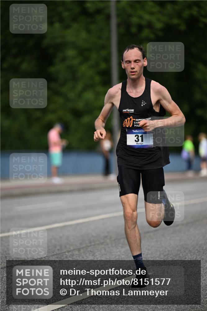 29.06.2025 - hella hamburg halbmarathon Dr. Thomas Lammeyer http://msf.ph/oto/8151577 29.06.2025 09:40:02 Kennedybrücke 31 meine-sportfotos.de