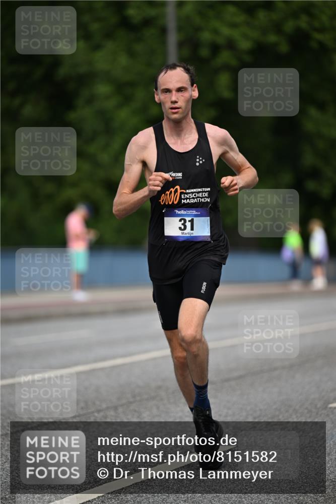 29.06.2025 - hella hamburg halbmarathon Dr. Thomas Lammeyer http://msf.ph/oto/8151582 29.06.2025 09:40:02 Kennedybrücke 31 meine-sportfotos.de