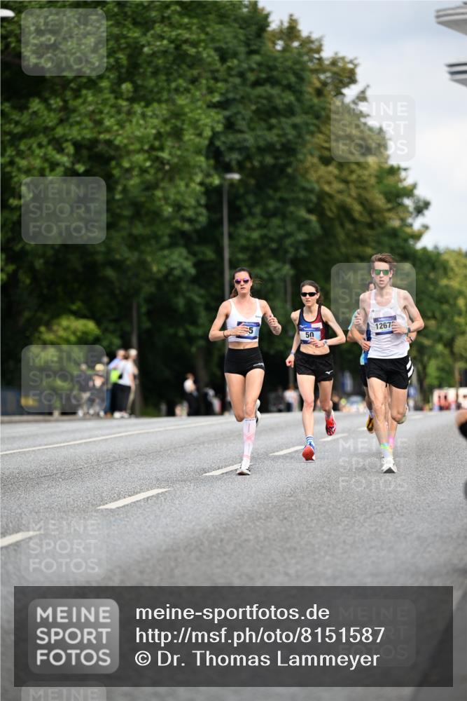 29.06.2025 - hella hamburg halbmarathon Dr. Thomas Lammeyer http://msf.ph/oto/8151587 29.06.2025 09:40:40 Kennedybrücke 45, 50, 3944 meine-sportfotos.de