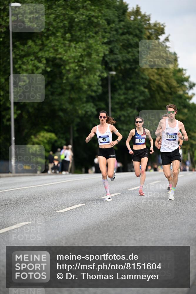29.06.2025 - hella hamburg halbmarathon Dr. Thomas Lammeyer http://msf.ph/oto/8151604 29.06.2025 09:40:40 Kennedybrücke 45, 50, 3944 meine-sportfotos.de