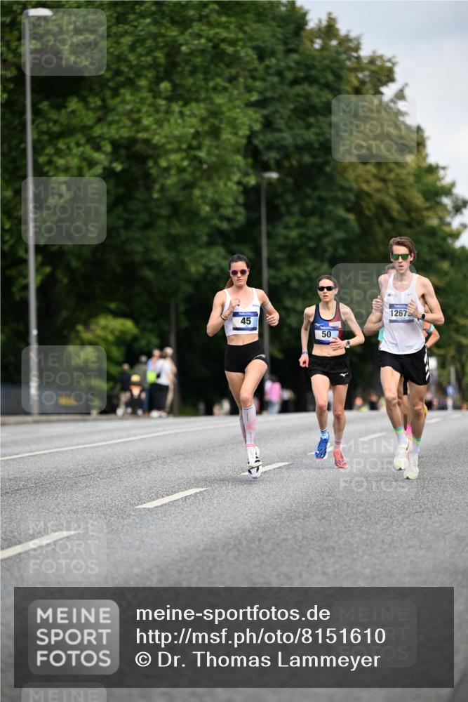 29.06.2025 - hella hamburg halbmarathon Dr. Thomas Lammeyer http://msf.ph/oto/8151610 29.06.2025 09:40:40 Kennedybrücke 45, 50, 3944 meine-sportfotos.de