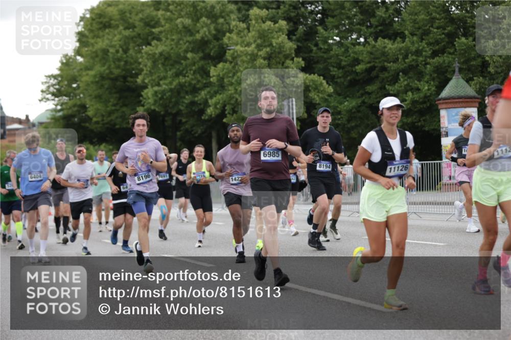 29.06.2025 - hella hamburg halbmarathon Jannik Wohlers http://msf.ph/oto/8151613 29.06.2025 10:51:46 Lombardsbrücke 1418, 1978, 3038, 4087, 4273, 4436, 4598, 4606, 4815, 5062, 5262, 6386, 6403, 6404, 6406, 6456, 6985, 7690, 7691, 8194, 8196, 8250, 8251, 8621, 9368, 9460, 9730, 10296, 10342, 10634, 10673, 10884, 11126, 11127, 11375, 11736, 11899, 11974, 12089, 12247, 12510, 12525, 12558, 12969, 13094, 13538, 14215, 14235, 14720, 16234, 16262, 16492, 16752, 16973, 17253, 17277, 17326, 17327, 18078, 18221, 18668, 18756, 18817 meine-sportfotos.de