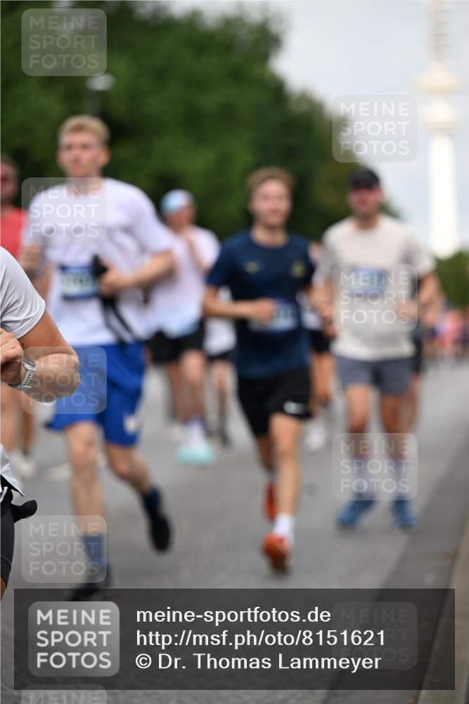 29.06.2025 - hella hamburg halbmarathon Dr. Thomas Lammeyer http://msf.ph/oto/8151621 29.06.2025 10:07:02 Kennedybrücke 1414, 2142, 2619, 2712, 2780, 2810, 2819, 3225, 4204, 4665, 5734, 6208, 6295, 6752, 6815, 6997, 7869, 7888, 8003, 8364, 8481, 8483, 8624, 9006, 10128, 10295 meine-sportfotos.de