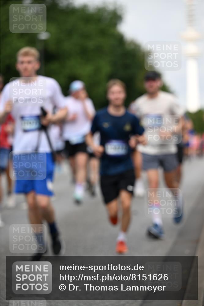 29.06.2025 - hella hamburg halbmarathon Dr. Thomas Lammeyer http://msf.ph/oto/8151626 29.06.2025 10:07:02 Kennedybrücke 1414, 2142, 2619, 2712, 2780, 2810, 2819, 3225, 4204, 4665, 5734, 6208, 6295, 6752, 6815, 6997, 7869, 7888, 8003, 8364, 8481, 8483, 8624, 9006, 10128, 10295 meine-sportfotos.de