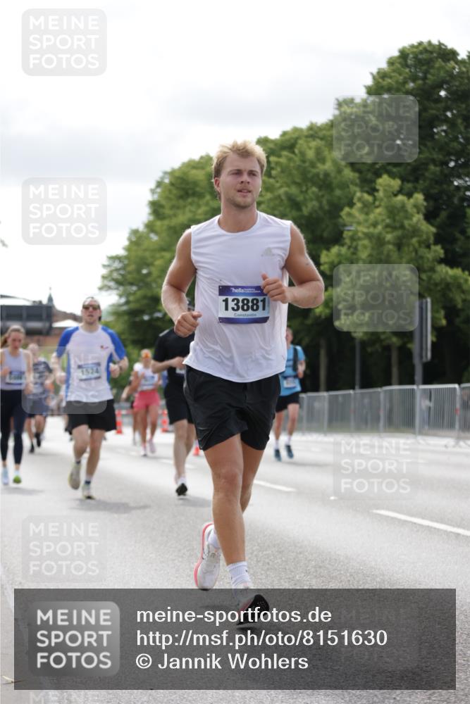 29.06.2025 - hella hamburg halbmarathon Jannik Wohlers http://msf.ph/oto/8151630 29.06.2025 10:14:47 Lombardsbrücke 1296, 1379, 1524, 1575, 1745, 2140, 2281, 3507, 3509, 3513, 3650, 3844, 4495, 4641, 5271, 5800, 5986, 6181, 6248, 6317, 7452, 7881, 8237, 8256, 8275, 8609, 9113, 9847, 9911, 9975, 9997, 10589, 11271, 11598, 11611, 11683, 12524, 12634, 13683, 13881, 14617, 15037, 15038, 16208, 16419, 17128, 17847, 18769, 18800, 18939 meine-sportfotos.de
