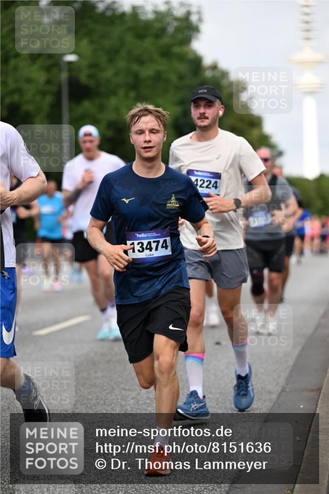 29.06.2025 - hella hamburg halbmarathon Dr. Thomas Lammeyer http://msf.ph/oto/8151636 29.06.2025 10:07:03 Kennedybrücke 1414, 2142, 2619, 2712, 2780, 2810, 2819, 3225, 3630, 4066, 4204, 4665, 5734, 6208, 6752, 6815, 6997, 7869, 7888, 8003, 8364, 8481, 8483, 8624, 9006, 10128, 10295 meine-sportfotos.de