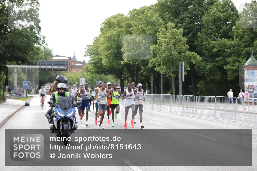 29.06.2025 - hella hamburg halbmarathon Jannik Wohlers http://msf.ph/oto/8151643 29.06.2025 09:30:55 Lombardsbrücke  meine-sportfotos.de