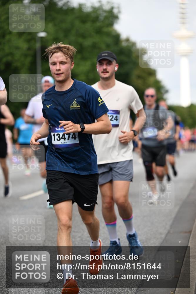 29.06.2025 - hella hamburg halbmarathon Dr. Thomas Lammeyer http://msf.ph/oto/8151644 29.06.2025 10:07:03 Kennedybrücke 1414, 2142, 2619, 2712, 2780, 2810, 2819, 3225, 3630, 4066, 4204, 4665, 5734, 6208, 6752, 6815, 6997, 7869, 7888, 8003, 8364, 8481, 8483, 8624, 9006, 10128, 10295 meine-sportfotos.de