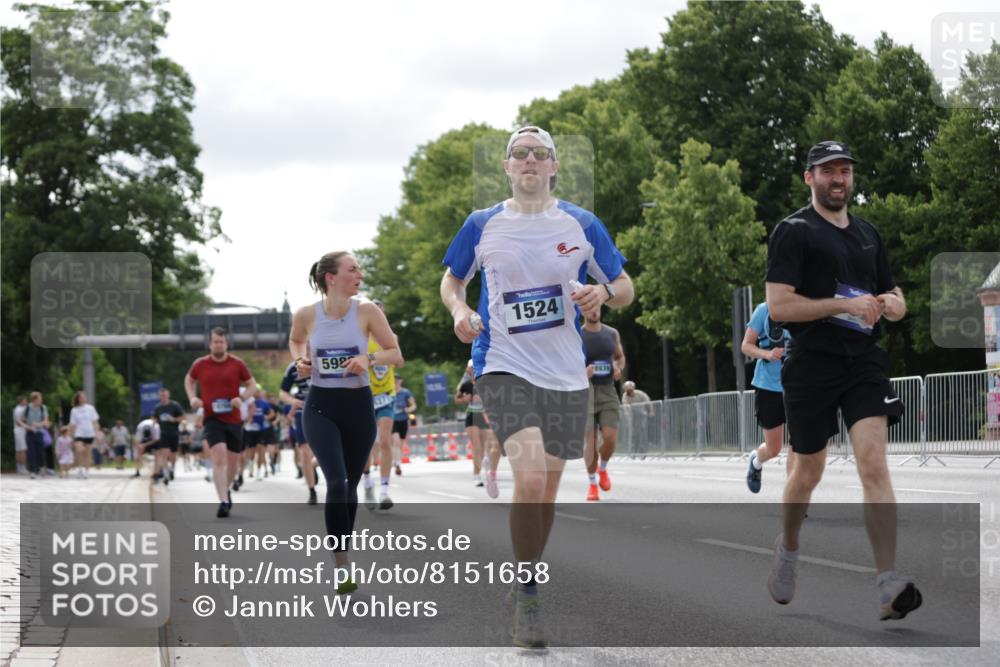 29.06.2025 - hella hamburg halbmarathon Jannik Wohlers http://msf.ph/oto/8151658 29.06.2025 10:14:49 Lombardsbrücke 1296, 1524, 1745, 2281, 3513, 3650, 3844, 4495, 5271, 5986, 6317, 7452, 7810, 7881, 8237, 8256, 8275, 8609, 9113, 9847, 9975, 9997, 10589, 11271, 11598, 11683, 12524, 12634, 13683, 13881, 14617, 15037, 15038, 15150, 15740, 16419, 17128, 18769, 18800, 18939, 19027 meine-sportfotos.de