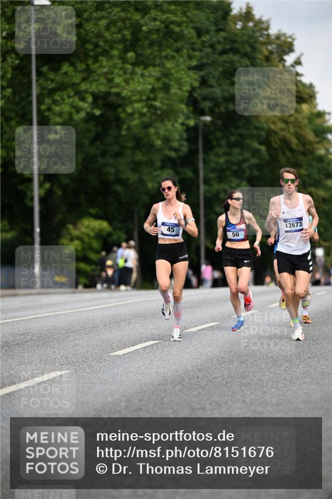 29.06.2025 - hella hamburg halbmarathon Dr. Thomas Lammeyer http://msf.ph/oto/8151676 29.06.2025 09:40:41 Kennedybrücke 45, 50, 3944 meine-sportfotos.de