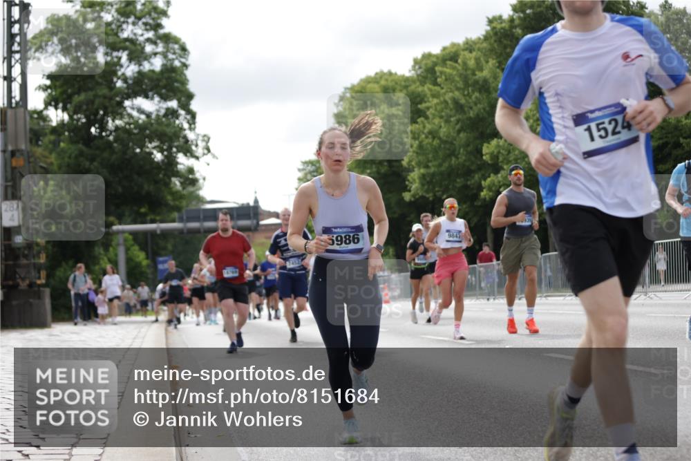 29.06.2025 - hella hamburg halbmarathon Jannik Wohlers http://msf.ph/oto/8151684 29.06.2025 10:14:50 Lombardsbrücke 1296, 1524, 1745, 2281, 3513, 3650, 4495, 5271, 5986, 6317, 7452, 7809, 7810, 7881, 8237, 8256, 8609, 9847, 9975, 9997, 11271, 11598, 11683, 12524, 12634, 13453, 13500, 13881, 14617, 15150, 15740, 16419, 17128, 18769, 18800, 18939, 19027 meine-sportfotos.de