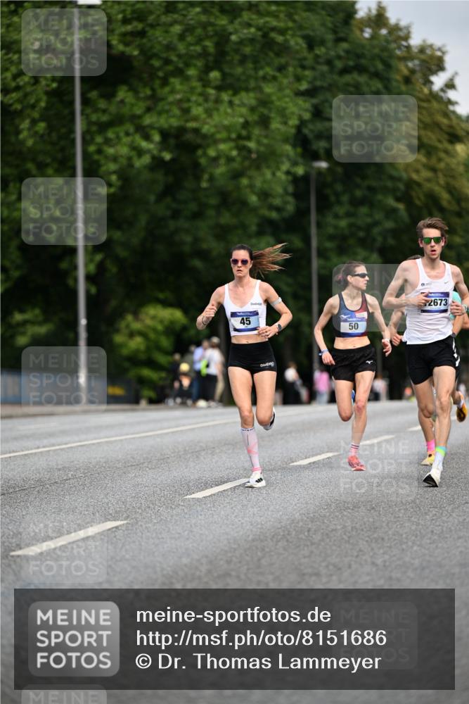 29.06.2025 - hella hamburg halbmarathon Dr. Thomas Lammeyer http://msf.ph/oto/8151686 29.06.2025 09:40:41 Kennedybrücke 45, 50, 3944 meine-sportfotos.de