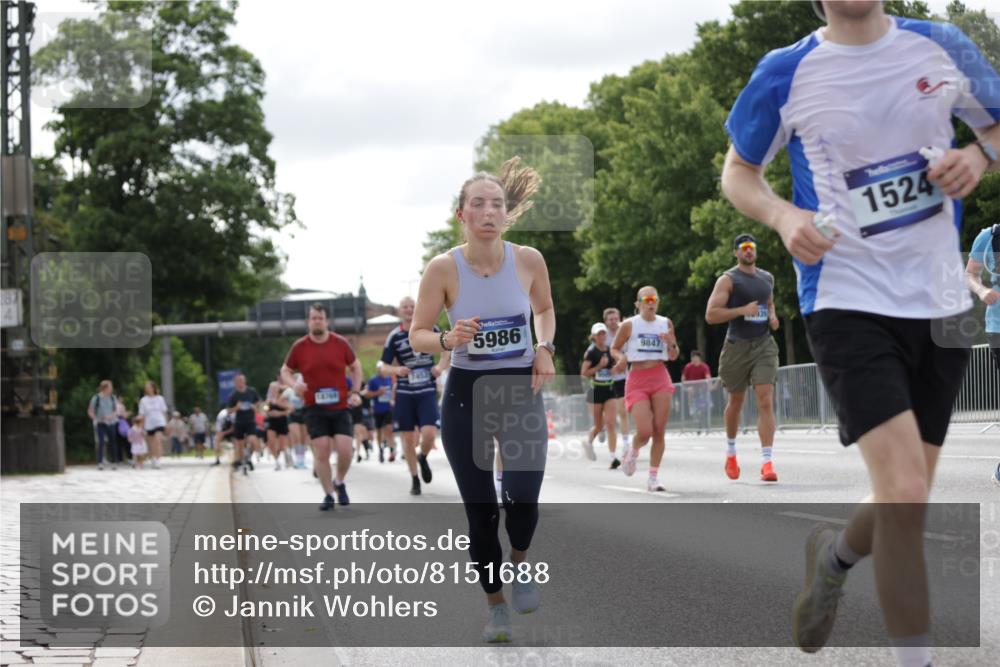 29.06.2025 - hella hamburg halbmarathon Jannik Wohlers http://msf.ph/oto/8151688 29.06.2025 10:14:50 Lombardsbrücke 1296, 1524, 1745, 2281, 3513, 3650, 4495, 5271, 5986, 6317, 7452, 7809, 7810, 7881, 8237, 8256, 8609, 9847, 9975, 9997, 11271, 11598, 11683, 12524, 12634, 13453, 13500, 13881, 14617, 15150, 15740, 16419, 17128, 18769, 18800, 18939, 19027 meine-sportfotos.de