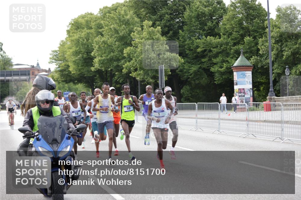29.06.2025 - hella hamburg halbmarathon Jannik Wohlers http://msf.ph/oto/8151700 29.06.2025 09:30:56 Lombardsbrücke 1, 5, 7, 10, 11, 16, 23, 25, 59 meine-sportfotos.de