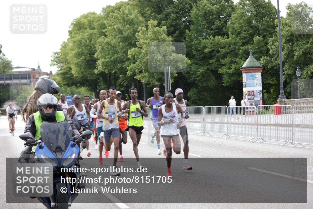 29.06.2025 - hella hamburg halbmarathon Jannik Wohlers http://msf.ph/oto/8151705 29.06.2025 09:30:56 Lombardsbrücke 1, 5, 7, 10, 11, 16, 23, 25, 59 meine-sportfotos.de
