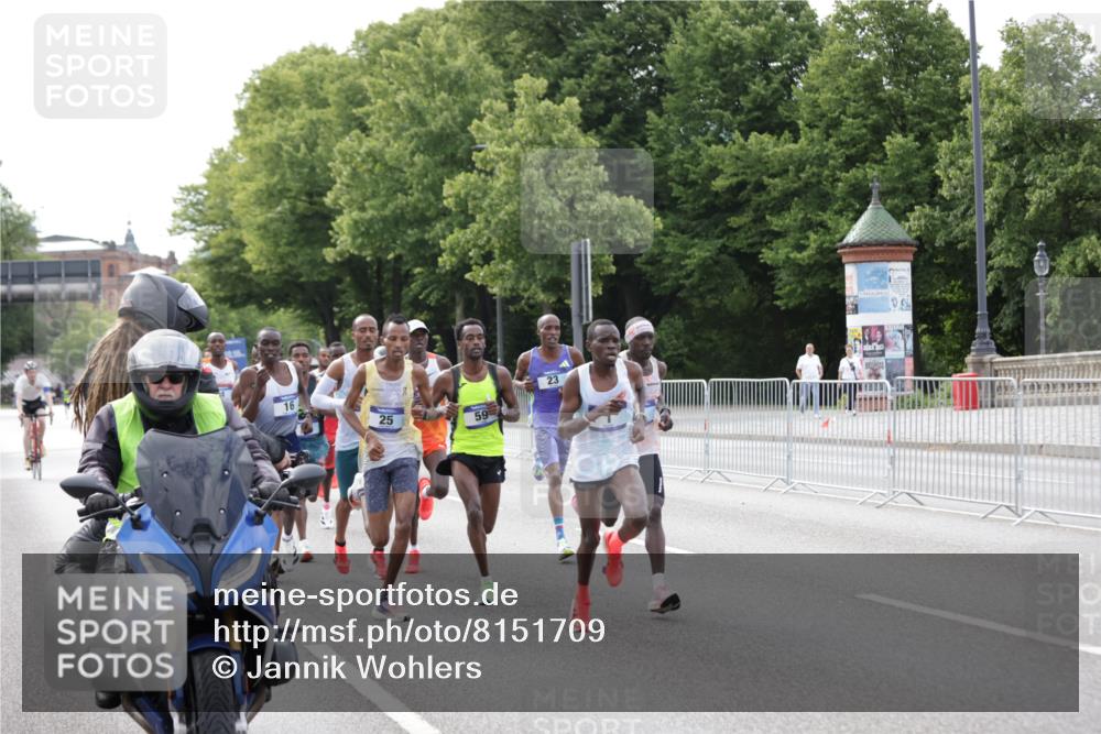 29.06.2025 - hella hamburg halbmarathon Jannik Wohlers http://msf.ph/oto/8151709 29.06.2025 09:30:56 Lombardsbrücke 1, 5, 7, 10, 11, 16, 23, 25, 59 meine-sportfotos.de