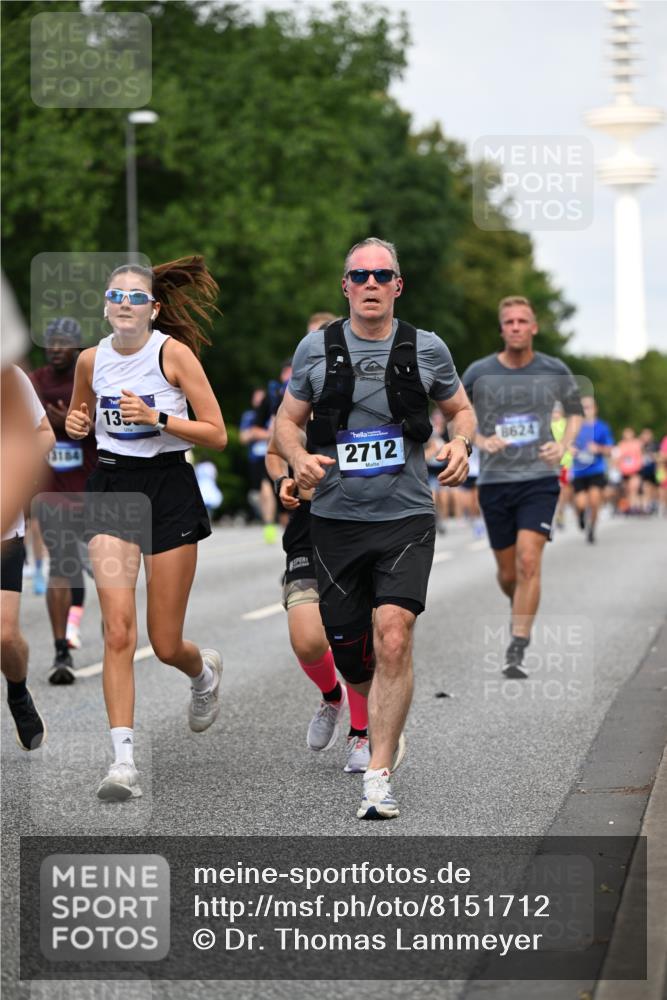 29.06.2025 - hella hamburg halbmarathon Dr. Thomas Lammeyer http://msf.ph/oto/8151712 29.06.2025 10:07:05 Kennedybrücke 1414, 1702, 2142, 2619, 2712, 2780, 2810, 2819, 3225, 3630, 4066, 4204, 4613, 4665, 5734, 6208, 6752, 6815, 6997, 7869, 7888, 8003, 8481, 8483, 8624, 9006, 10128 meine-sportfotos.de
