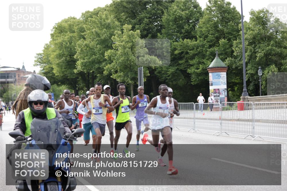 29.06.2025 - hella hamburg halbmarathon Jannik Wohlers http://msf.ph/oto/8151729 29.06.2025 09:30:57 Lombardsbrücke 1, 4, 5, 6, 7, 10, 11, 13, 16, 22, 23, 25, 59 meine-sportfotos.de
