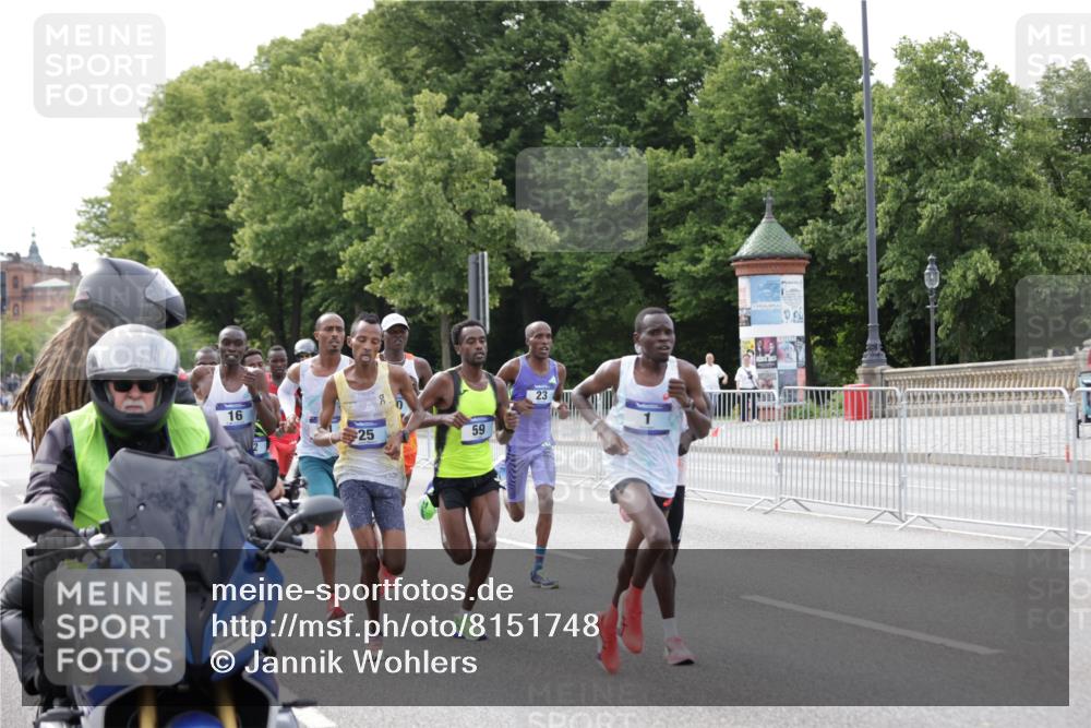 29.06.2025 - hella hamburg halbmarathon Jannik Wohlers http://msf.ph/oto/8151748 29.06.2025 09:30:57 Lombardsbrücke 1, 4, 5, 6, 7, 10, 11, 13, 16, 22, 23, 25, 59 meine-sportfotos.de