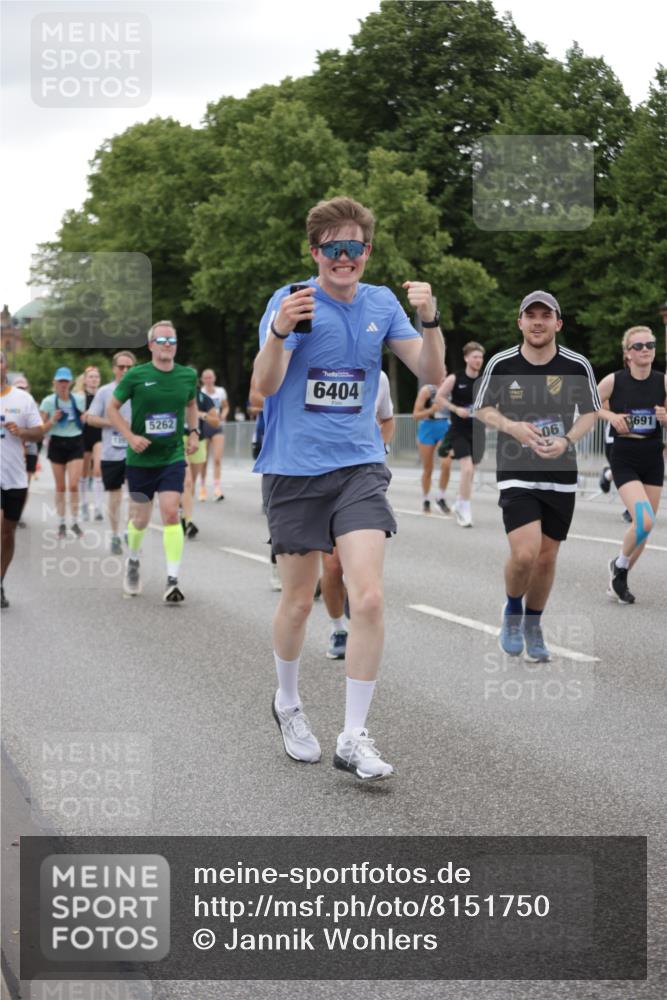29.06.2025 - hella hamburg halbmarathon Jannik Wohlers http://msf.ph/oto/8151750 29.06.2025 10:51:50 Lombardsbrücke 1978, 3038, 3645, 4087, 4273, 4436, 4815, 5262, 6386, 6403, 6404, 6406, 6456, 6985, 7690, 7691, 7735, 8194, 8196, 8250, 8251, 9368, 9730, 9731, 10296, 10342, 10634, 10884, 11084, 11126, 11127, 11375, 11736, 11899, 11974, 12089, 12247, 12510, 12525, 12546, 12558, 12969, 13094, 13538, 14215, 14235, 16234, 16262, 16492, 16752, 16973, 17253, 17277, 17326, 17327, 18078, 18115, 18221, 18633, 18668, 18756, 18817 meine-sportfotos.de