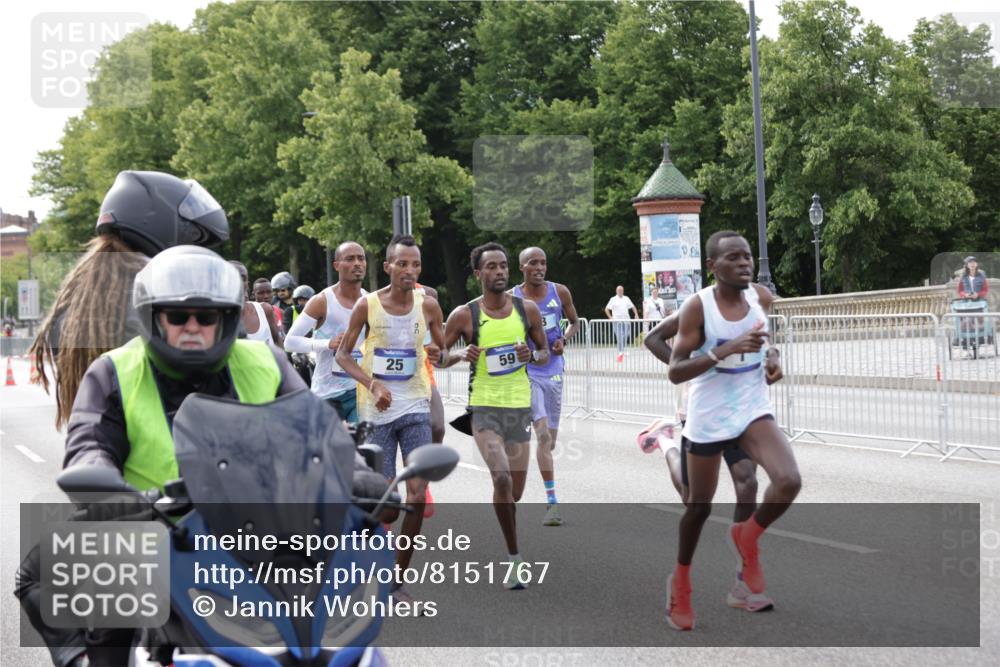 29.06.2025 - hella hamburg halbmarathon Jannik Wohlers http://msf.ph/oto/8151767 29.06.2025 09:30:57 Lombardsbrücke 1, 4, 5, 6, 7, 10, 11, 13, 16, 22, 23, 25, 59 meine-sportfotos.de