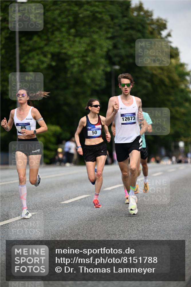 29.06.2025 - hella hamburg halbmarathon Dr. Thomas Lammeyer http://msf.ph/oto/8151788 29.06.2025 09:40:42 Kennedybrücke 45, 50, 3944 meine-sportfotos.de