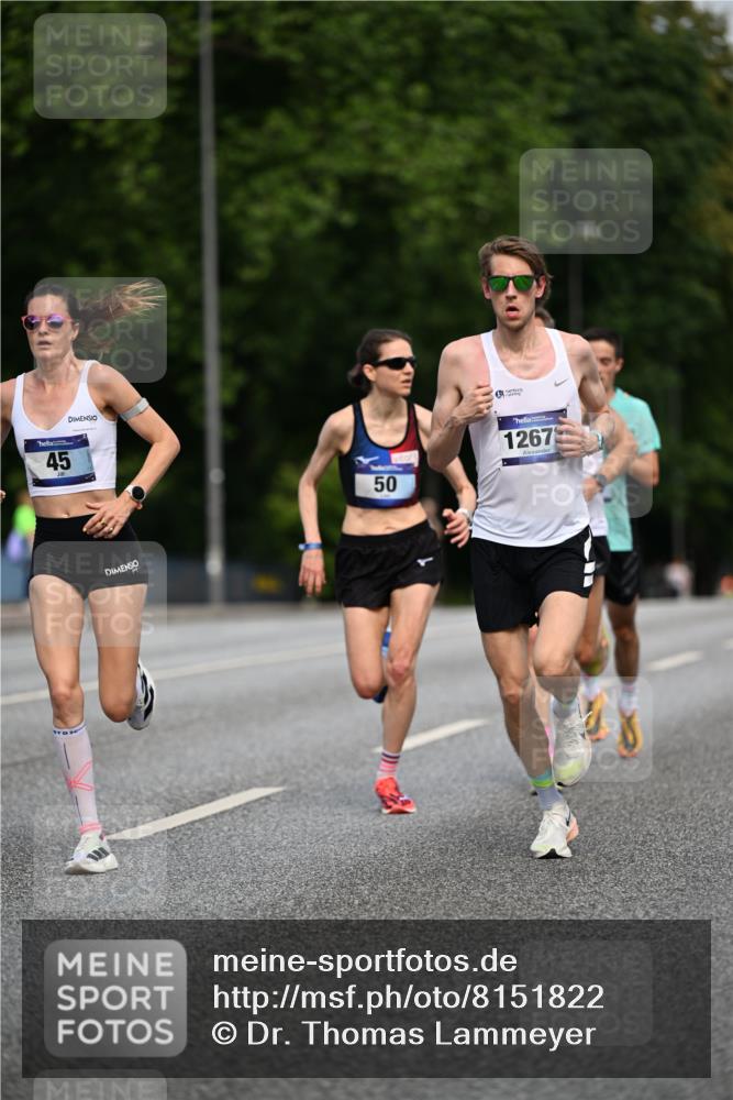 29.06.2025 - hella hamburg halbmarathon Dr. Thomas Lammeyer http://msf.ph/oto/8151822 29.06.2025 09:40:43 Kennedybrücke 45, 50, 3944 meine-sportfotos.de