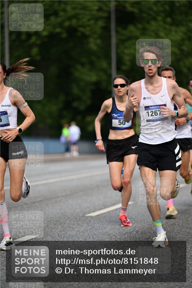 29.06.2025 - hella hamburg halbmarathon Dr. Thomas Lammeyer http://msf.ph/oto/8151848 29.06.2025 09:40:44 Kennedybrücke 45, 50, 3944 meine-sportfotos.de