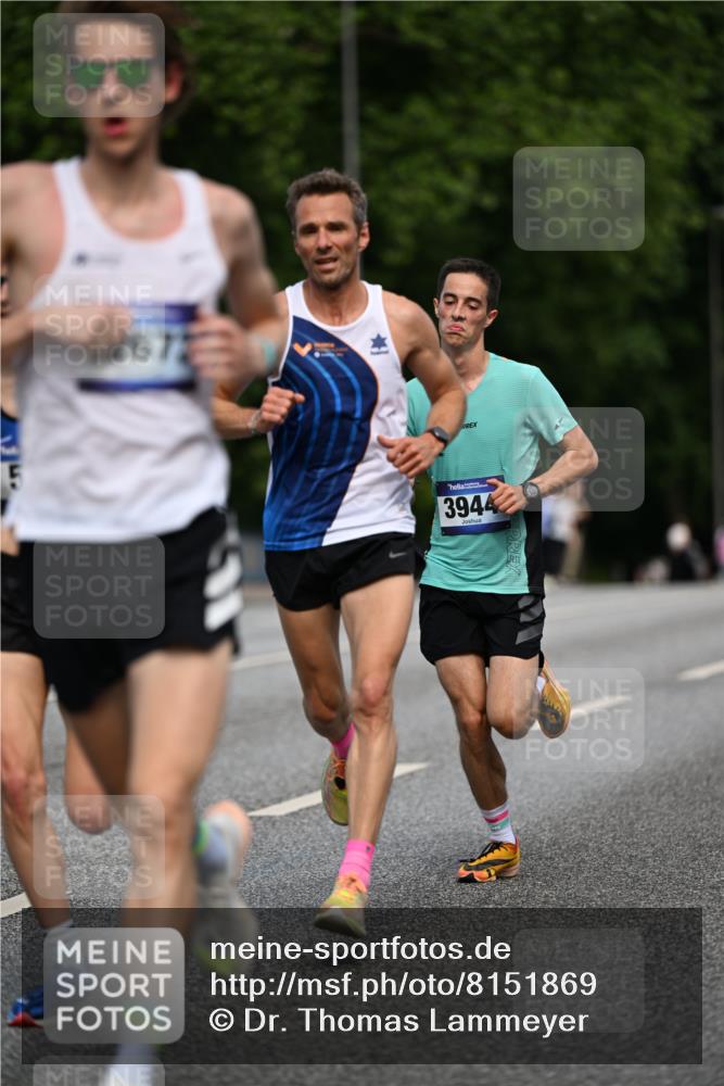 29.06.2025 - hella hamburg halbmarathon Dr. Thomas Lammeyer http://msf.ph/oto/8151869 29.06.2025 09:40:45 Kennedybrücke 45, 50, 3944 meine-sportfotos.de