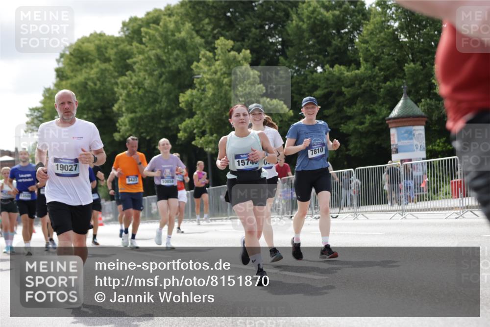 29.06.2025 - hella hamburg halbmarathon Jannik Wohlers http://msf.ph/oto/8151870 29.06.2025 10:14:56 Lombardsbrücke 1524, 2281, 2720, 3513, 3650, 5271, 5739, 5986, 6317, 7452, 7809, 7810, 8237, 8256, 9307, 9423, 9847, 9997, 10858, 12457, 12521, 12524, 13197, 13453, 13500, 13881, 15150, 15740, 16040, 17949, 18203, 18252, 18769, 18800, 18939, 19027 meine-sportfotos.de