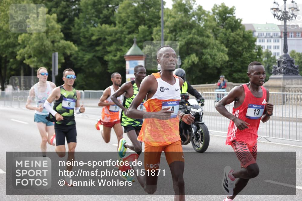 29.06.2025 - hella hamburg halbmarathon Jannik Wohlers http://msf.ph/oto/8151871 29.06.2025 09:30:59 Lombardsbrücke 1, 2, 4, 5, 6, 7, 8, 9, 10, 11, 13, 16, 22, 23, 25, 59 meine-sportfotos.de