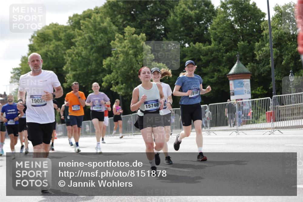 29.06.2025 - hella hamburg halbmarathon Jannik Wohlers http://msf.ph/oto/8151878 29.06.2025 10:14:56 Lombardsbrücke 1524, 2281, 2720, 3513, 3650, 5271, 5739, 5986, 6317, 7452, 7809, 7810, 8237, 8256, 9307, 9423, 9847, 9997, 10858, 12457, 12521, 12524, 13197, 13453, 13500, 13881, 15150, 15740, 16040, 17949, 18203, 18252, 18769, 18800, 18939, 19027 meine-sportfotos.de