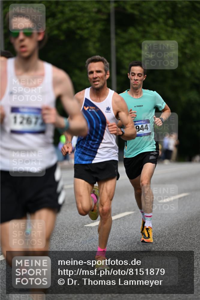 29.06.2025 - hella hamburg halbmarathon Dr. Thomas Lammeyer http://msf.ph/oto/8151879 29.06.2025 09:40:45 Kennedybrücke 45, 50, 3944 meine-sportfotos.de