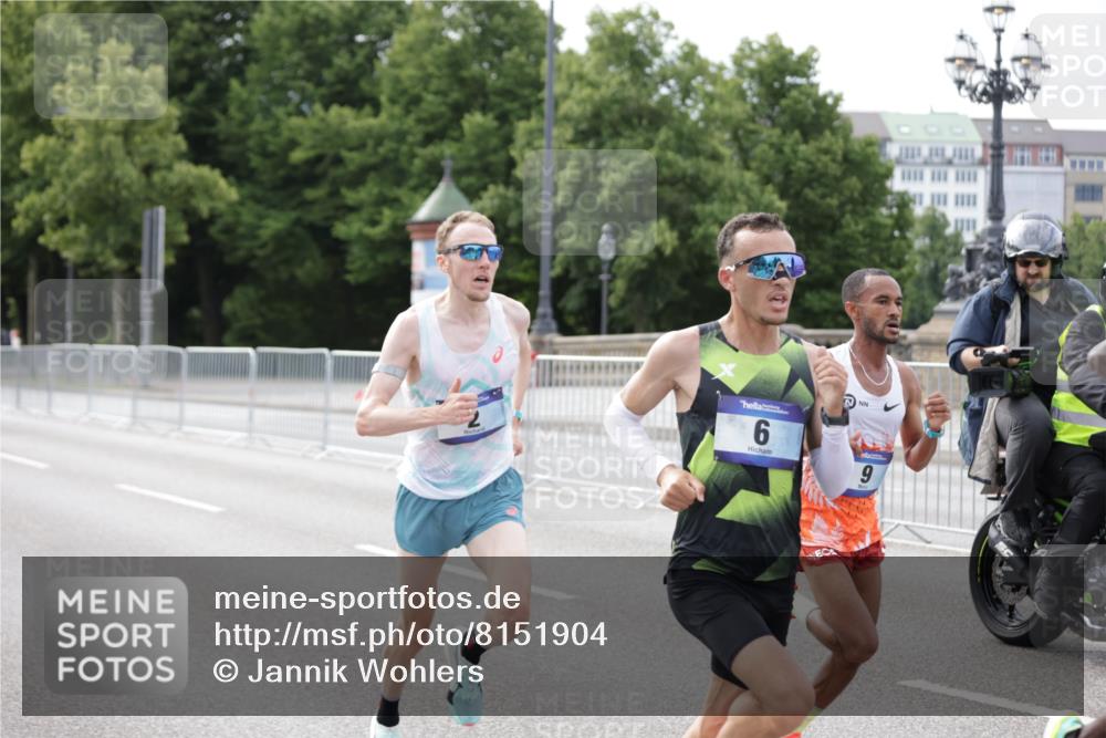 29.06.2025 - hella hamburg halbmarathon Jannik Wohlers http://msf.ph/oto/8151904 29.06.2025 09:31:00 Lombardsbrücke 1, 2, 4, 5, 6, 7, 8, 9, 10, 11, 13, 16, 22, 23, 25, 59 meine-sportfotos.de