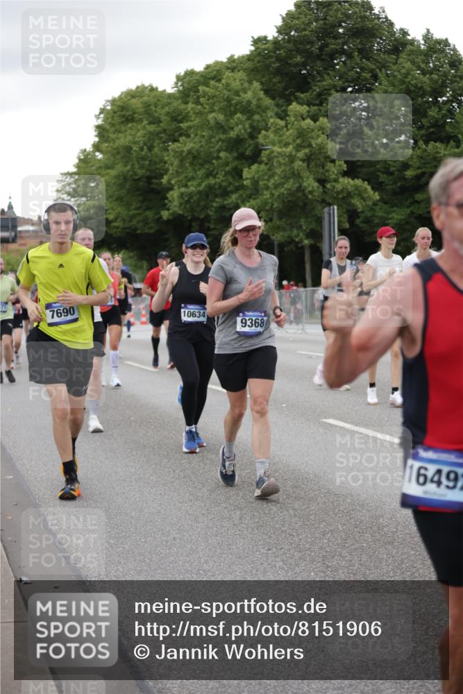 29.06.2025 - hella hamburg halbmarathon Jannik Wohlers http://msf.ph/oto/8151906 29.06.2025 10:51:56 Lombardsbrücke 2528, 3645, 4273, 4436, 4815, 5262, 6386, 6403, 6404, 6406, 6671, 6985, 7690, 7691, 7735, 7812, 8194, 8196, 9103, 9368, 9731, 10080, 10296, 10342, 10634, 10884, 11084, 11126, 11127, 11297, 11736, 11899, 11974, 12089, 12247, 12525, 12546, 12558, 13094, 13207, 13208, 13538, 13677, 14215, 14235, 14893, 15205, 16262, 16492, 16752, 16973, 17326, 17327, 18115, 18221, 18633, 18668, 18756, 18817 meine-sportfotos.de