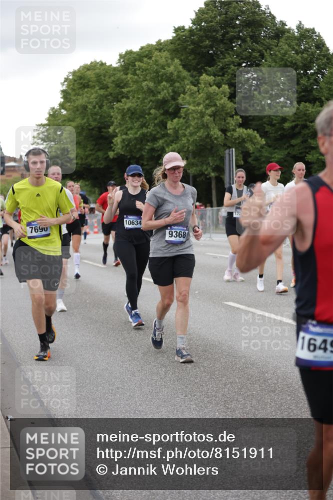 29.06.2025 - hella hamburg halbmarathon Jannik Wohlers http://msf.ph/oto/8151911 29.06.2025 10:51:56 Lombardsbrücke 2528, 3645, 4273, 4436, 4815, 5262, 6386, 6403, 6404, 6406, 6671, 6985, 7690, 7691, 7735, 7812, 8194, 8196, 9103, 9368, 9731, 10080, 10296, 10342, 10634, 10884, 11084, 11126, 11127, 11297, 11736, 11899, 11974, 12089, 12247, 12525, 12546, 12558, 13094, 13207, 13208, 13538, 13677, 14215, 14235, 14893, 15205, 16262, 16492, 16752, 16973, 17326, 17327, 18115, 18221, 18633, 18668, 18756, 18817 meine-sportfotos.de