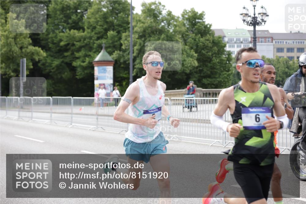 29.06.2025 - hella hamburg halbmarathon Jannik Wohlers http://msf.ph/oto/8151920 29.06.2025 09:31:00 Lombardsbrücke 1, 2, 4, 5, 6, 7, 8, 9, 10, 11, 13, 16, 22, 23, 25, 59 meine-sportfotos.de