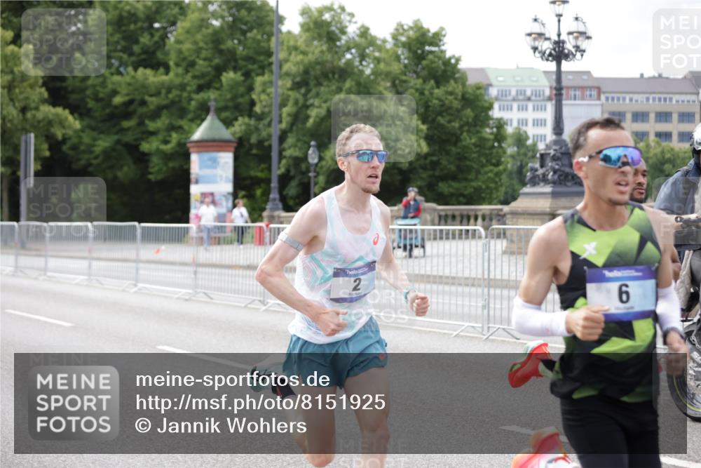 29.06.2025 - hella hamburg halbmarathon Jannik Wohlers http://msf.ph/oto/8151925 29.06.2025 09:31:00 Lombardsbrücke 1, 2, 4, 5, 6, 7, 8, 9, 10, 11, 13, 16, 22, 23, 25, 59 meine-sportfotos.de