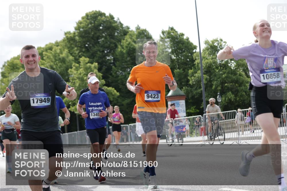 29.06.2025 - hella hamburg halbmarathon Jannik Wohlers http://msf.ph/oto/8151960 29.06.2025 10:14:59 Lombardsbrücke 1524, 2110, 2720, 3417, 3650, 5271, 5739, 5986, 6317, 7452, 7809, 7810, 8256, 9307, 9423, 9847, 9997, 10858, 12457, 12521, 12524, 13197, 13453, 13500, 15150, 15740, 16040, 16041, 17949, 18203, 18252, 18769, 18800, 18939, 19027 meine-sportfotos.de
